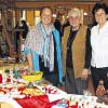 von links nach rechts: Maria Lang (Organisatorin des Eine Welt Basars und Caring-Managerin der Heiligenfeld Kliniken), Anna-Luise Bösel (ehrenamtliche Helferin des Weltladen Bad Kissingen), Elfriede Hiebel (ehrenamtliche Helferin des Weltladen Bad Kissingen).
