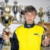 Die Pokalsammlung erweitert: Der ADAC Nordbayern zeichnete Florian Naser vom Ortsclub Würzburg für seine Erfolge im Kartsport aus.