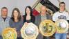 Schützenscheiben-Gewinner (ab 2. v. li.): Alina Bätz, Jessica Schüll, Kaspar Kügel und Jonas Mantel. Bogenabteilungsleiter Wolfgang Müller (links).