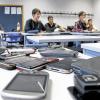 Sicherheitsmaßnahme: Bei Tests am Schönborn-Gymnasium müssen alle Handys bei der Aufsicht abgegeben werden.