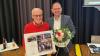 Mit einem Abschiedsgeschenk des gesamten Gremiums wurde Wolfgang Tröster am Donnerstag aus dem Stadtrat verabschiedet.