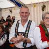 Großartige Stimmmung beim Weisbacher Oktoberfest. Nach dem Festzug wurden auf dem Sportplatz noch getanzt.