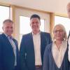 Freuen sich, gemeinsam eine gute Lösung für die Zukunft der Stromversorgung in Elpersheim gefunden zu haben (von links): Volker Laudien von der N-ERGIE Netz GmbH, ÜWS-Geschäftsführer Volker Hofmann, Veronika Nagel und Bernd Nagel, Geschäftsführender Inhaber EW Geuder.