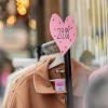Tausende Menschen strömen am Mantelsonntag 27.10.24 in die Würzburger Innenstadt zum Shoppen.