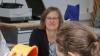 Die Mädchen werden spielerisch an Naturwissenschaften und Technik herangeführt – wie hier beim Workshop mit Prof. Stephanie Renner von der Fakultät Maschinenbau. Die Mädchen werden spielerisch an Naturwissenschaften und Technik herangeführt – wie hier beim Workshop mit Prof. Stephanie Renner von der Fakultät Maschinenbau.