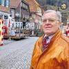 Erlebte in der Brückenauer Altstadt Höhen und Tiefen: Alfred Schäfer, unweit seiner früheren Wirkungsstätte im Gasthof Stern.