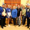Diese Mitglieder der KV Obervolkach wurden beim Faschingsauftakt am Samstag für ihre Verdienste und Treue ausgezeichnet. Die Verbandsorden überreichten Marc-Peter Möhring (FEN, Zweiter von rechts) und Norbert Schober (FVF, Zweiter von links) Diese Mitglieder der KV Obervolkach wurden beim Faschingsauftakt am Samstag für ihre Verdienste und Treue ausgezeichnet. Die Verbandsorden überreichten Marc-Peter Möhring (FEN, Zweiter von rechts) und Norbert Schober (FVF, Zweiter von links)