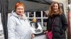 Zahlreiche Menschen besuchen am Sonntag (03.11.24) den Wintermarkt in der Innenstadt von Ochsenfurt.  Mittags öffneten auch die Einzelhändler ihre Türen.