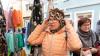 Zahlreiche Menschen besuchen am Sonntag (03.11.24) den Wintermarkt in der Innenstadt von Ochsenfurt.  Mittags öffneten auch die Einzelhändler ihre Türen.