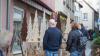Zahlreiche Menschen besuchen am Sonntag (03.11.24) den Wintermarkt in der Innenstadt von Ochsenfurt.  Mittags öffneten auch die Einzelhändler ihre Türen.