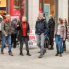 Tausende Menschen strömen am Mantelsonntag 27.10.24 in die Würzburger Innenstadt zum Shoppen.