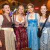 Zahlreiche Feierlustige besuchen am Samstag 26.10.24 das Gambacher Weinfest.