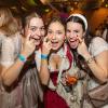 Zahlreiche Feierlustige besuchen am Samstag 26.10.24 das Gambacher Weinfest.