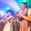Zahlreiche Feierlustige besuchen am Samstag 26.10.24 das Gambacher Weinfest.