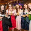 Zahlreiche Feierlustige besuchen am Samstag 26.10.24 das Gambacher Weinfest.