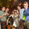 Zahlreiche Feierlustige besuchen am Samstag 26.10.24 das Gambacher Weinfest.