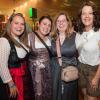 Zahlreiche Feierlustige besuchen am Samstag 26.10.24 das Gambacher Weinfest.