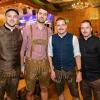 Zahlreiche Feierlustige besuchen am Samstag 26.10.24 das Gambacher Weinfest.