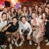 Zahlreiche Feierlustige besuchen am Samstag 26.10.24 das Gambacher Weinfest.