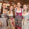 Zahlreiche Feierlustige besuchen am Samstag 26.10.24 das Gambacher Weinfest.