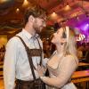 Zahlreiche Feierlustige besuchen am Samstag 26.10.24 das Gambacher Weinfest.