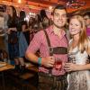 Zahlreiche Feierlustige besuchen am Samstag 26.10.24 das Gambacher Weinfest.
