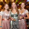 Zahlreiche Feierlustige besuchen am Samstag 26.10.24 das Gambacher Weinfest.