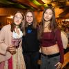 Zahlreiche Feierlustige besuchen am Samstag 26.10.24 das Gambacher Weinfest.