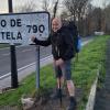 Der lange Weg zum Grab des heiligen Jakobus: Rainer Kenner zu Beginn seiner Reise im Pilgerort Roncesvalles am Fuße der Pyrenäen.