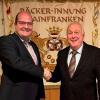 Der neu gewählte Obermeister Marcel Scherg verabschiedete Wolfgang Rhein (rechts).