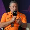 McLaren-Chef Zak Brown kritisiert die Kommentare des Red-Bull-Beraters Helmut Marko über die mentale Verfassung von Lando Norris.