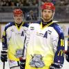 Kevin Heckenberger (Mitte, Bild von September), traf für den ERV Schweinfurt zur 4:2-Führung in Dingolfing. Die Mighty Dogs verloren nach Verlängerung 7:8.