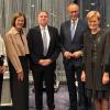 Preisträger, Laudator und die Würzburger Delegation beim Festakt in Erfurt (von rechts): Ingrid Dieckhoff, Präsidentin Eva-Maria Weppler-Rommelfanger,  Friedrich Merz, Ben Hodges, Kerstin-Klöpping Menke, Past-Präsidentin Ruth Bley.