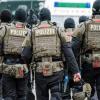 Ein Spezialeinsatzkommandos (SEK) musste in Kitzingen – hier ein Symbolbild – anrücken, nachdem ein 53-Jähriger mit einer Steinschleuder auf Polizisten geschossen hatte.