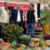 Hubert Aiwanger (Mitte) war zu Besuch beim Unterpleichfelder Krautfest. Mit ihm auf der Bühne standen (von links):  Freie-Wähler-Landtagsabgeordneter Felix von Zobel,  Unterpleichfelds Bürgermeister Alois Fischer, der TSV-Vorsitzende Stephan Haupt als Gastgeber und der TSV-Ehrenvorstand Georg Issing.