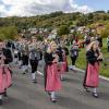 Großartige Stimmmung beim Weisbacher Oktoberfest. Nach dem Festzug wurden auf dem Sportplatz noch getanzt.