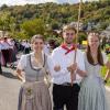 Großartige Stimmmung beim Weisbacher Oktoberfest. Nach dem Festzug wurden auf dem Sportplatz noch getanzt.