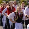 Großartige Stimmmung beim Weisbacher Oktoberfest. Nach dem Festzug wurden auf dem Sportplatz noch getanzt.