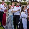 Großartige Stimmmung beim Weisbacher Oktoberfest. Nach dem Festzug wurden auf dem Sportplatz noch getanzt.