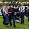 Großartige Stimmmung beim Weisbacher Oktoberfest. Nach dem Festzug wurden auf dem Sportplatz noch getanzt.