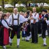 Großartige Stimmmung beim Weisbacher Oktoberfest. Nach dem Festzug wurden auf dem Sportplatz noch getanzt.