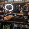 Viele Aussteller und Besucher trafen sich am Samstag bei der Tattoo und Art Convention in der Sennfelder Frankenhalle. Die Möglichkeit sich tätowieren zu lassen wurde gut genutzt.