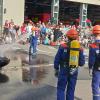 Die Jugendfeuerwehr zeigte beim Aktionstag der Marktheidenfelder Feuerwehr in einer Schauübung wie man einen Brand löscht.
