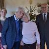 Viele Gäste ließen Paula und Leo Maag am Fest der Gnadenhochzeit hochleben, darunter waren Knetzgaus Dritte Bürgermeisterin Susanne Haase-Leykam und Landrat Wilhelm Schneider.