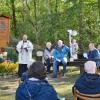 Am Bildstock der Schönstattfamilie am ehemaligen Grenzübergang Eußenhausen-Meiningen fand am 30. Jahrestag der Wiedervereinigung Deutschlands eine Andacht mit Pfarrer Josef Treutlein (Würzburg) statt. Mit dabei Landrätin Peggy Greiser (Schmalkalden-Meiningen) und Rhön-Grabfeld-Landrat Thomas Habermann sowie Bürgermeister und Besucher aus Franken und Thüringen.