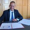 Bürgermeister Mario Götz fühlt sich in seinem Amt sichtlich wohl.
