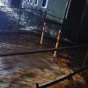 Land unter in der Wethstraße: 18 Stunden im Dauereinsatz waren die Feuerwehren der Marktgemeinde Oberelsbach in der Nacht zum Donnerstag sowie den ganzen Donnerstag aufgrund des Hochwassers an Els und Sonder. Bürgermeisterin Erb versprach, sich in Abstimmung mit den ersten Kommandanten um die Aufnahme der Schäden und um Einleitung von Maßnahmen zur Beseitigung zu kümmern.
