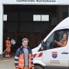 Gemeinsam mit seinem langjährigen Stellvertreter Matthias Pfaff (rechts) lenkte Georg Wieland (Mitte) über viele Jahre die Geschicke des Bauhofs der Gemeinde Kolitzheim mit großem Einsatz und Engagement. Effizient und ressourcenschonend zu arbeiten, hatte immer höchsten Stellenwert. Gemeinsam mit seinem langjährigen Stellvertreter Matthias Pfaff (rechts) lenkte Georg Wieland (Mitte) über viele Jahre die Geschicke des Bauhofs der Gemeinde Kolitzheim mit großem Einsatz und Engagement. Effizient und ressourcenschonend zu arbeiten, hatte immer höchsten Stellenwert.