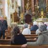 In der Schutzengelkirche informierte Pfarrer Klaus König zahlreiche Besucherinnen und Besucher über die Geschichte des Gotteshauses. In der Schutzengelkirche informierte Pfarrer Klaus König zahlreiche Besucherinnen und Besucher über die Geschichte des Gotteshauses.