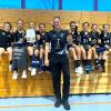 Jubel bei den U12-Volleyballerinnen der Lechrain Volleys und Trainer Stefan Huber: Sie sind südbayerischer Meister. 